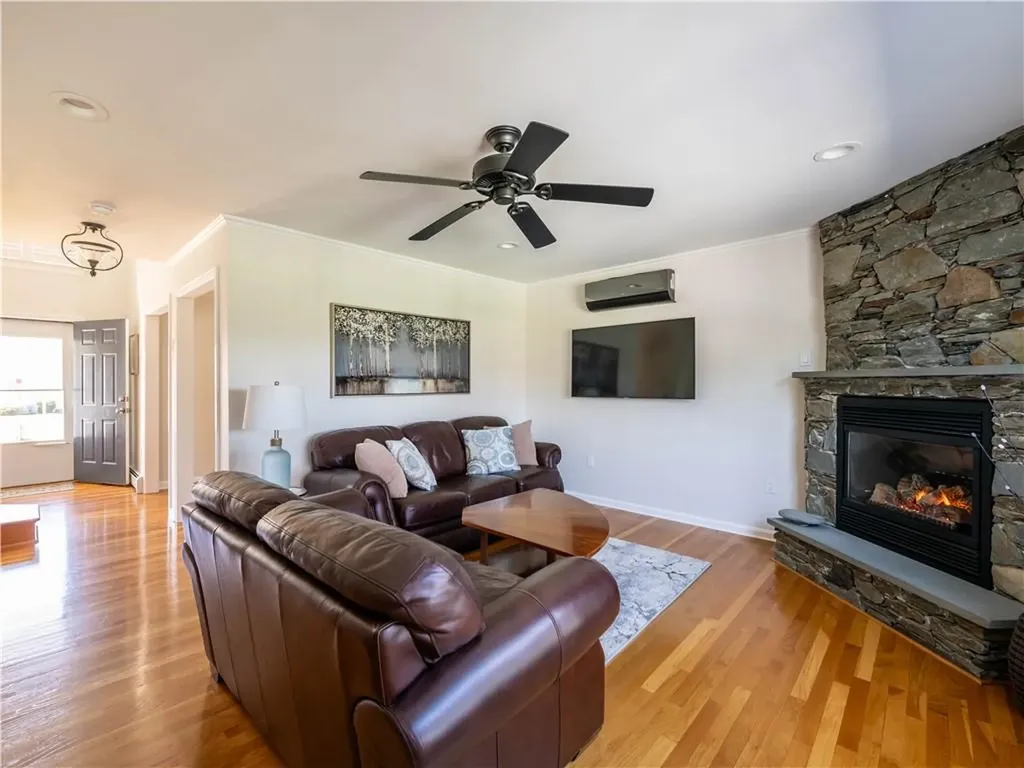 64 John Kesson Lane Middletown RI 02842