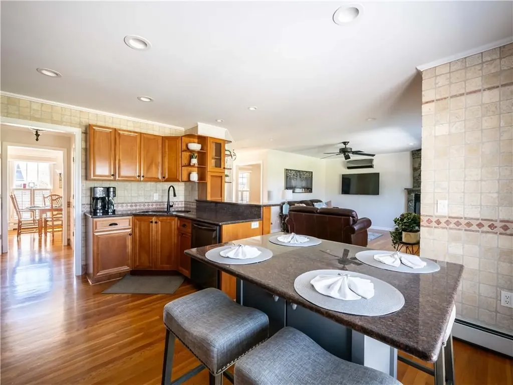 64 John Kesson Lane Middletown RI 02842