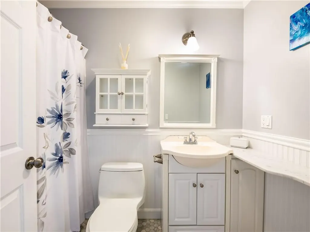 64 John Kesson Lane Middletown RI 02842