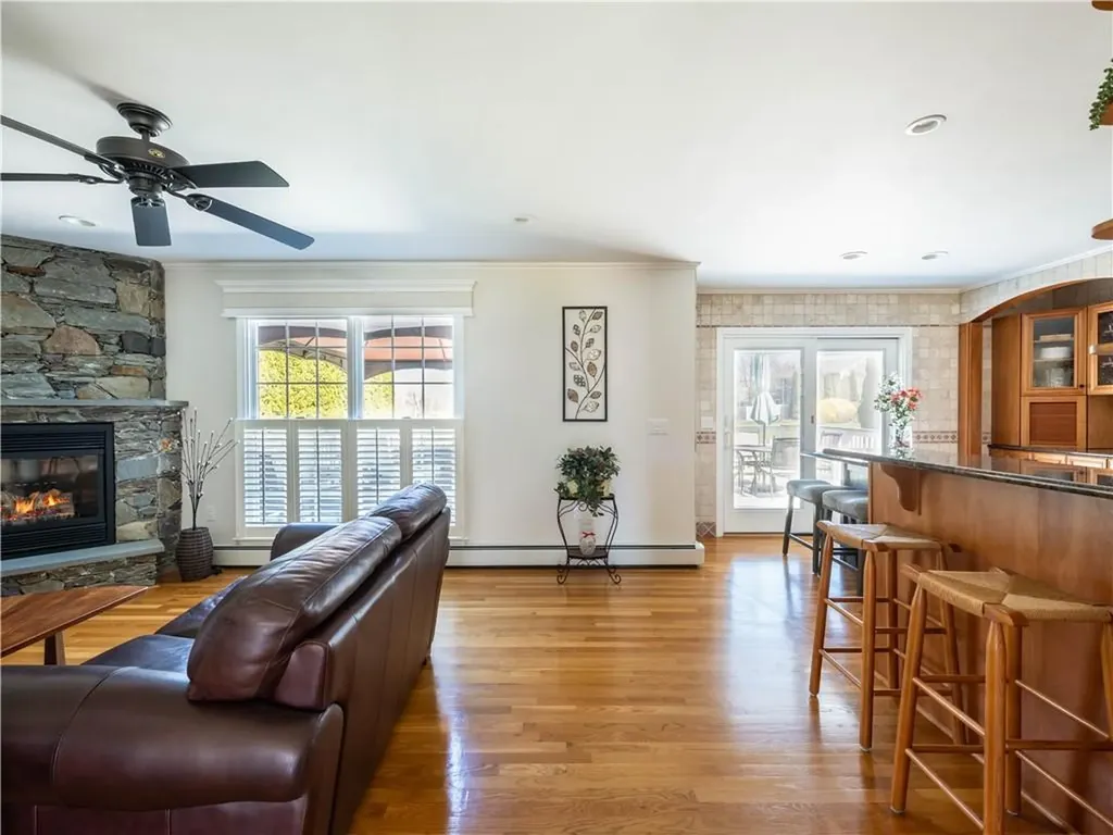 64 John Kesson Lane Middletown RI 02842