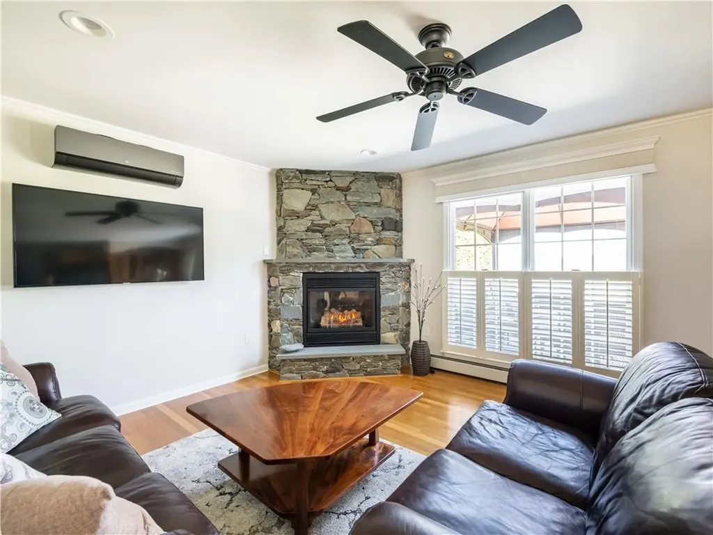 64 John Kesson Lane Middletown RI 02842