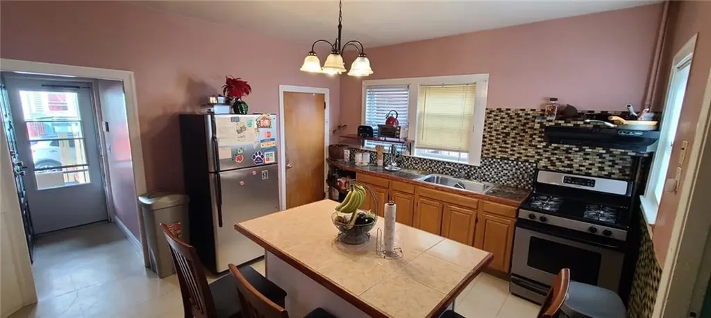 532 Prairie Avenue Providence RI 02905