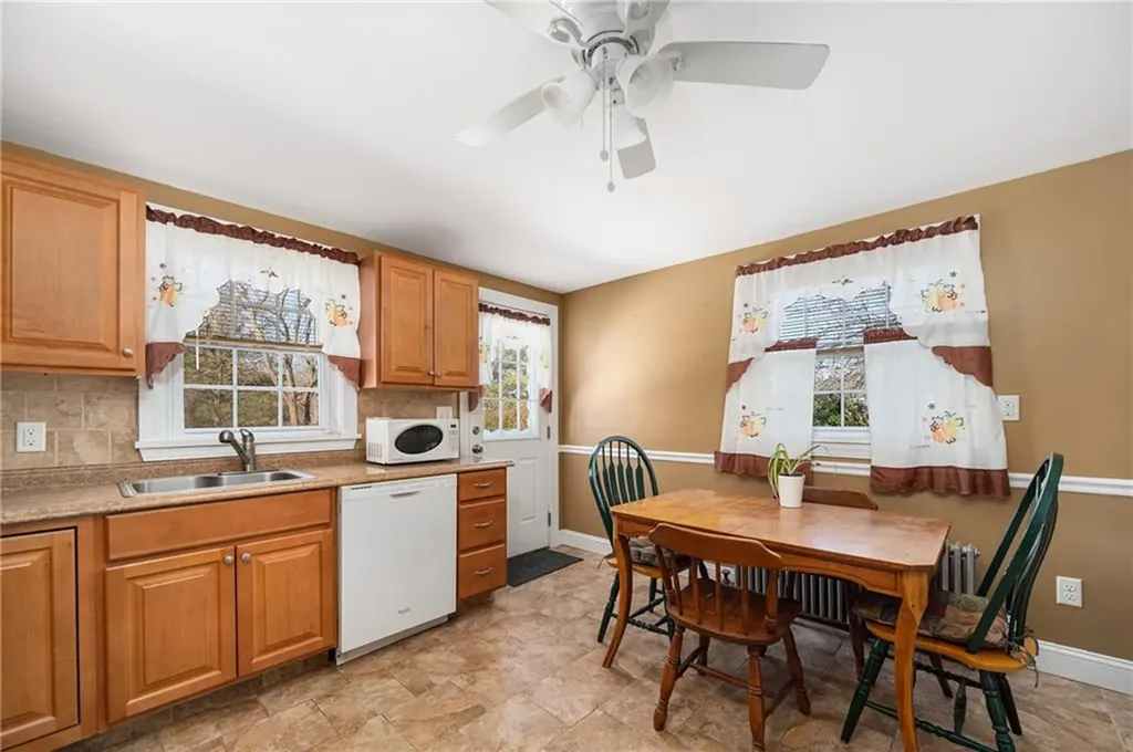 18 City View Parkway Johnston RI 02919