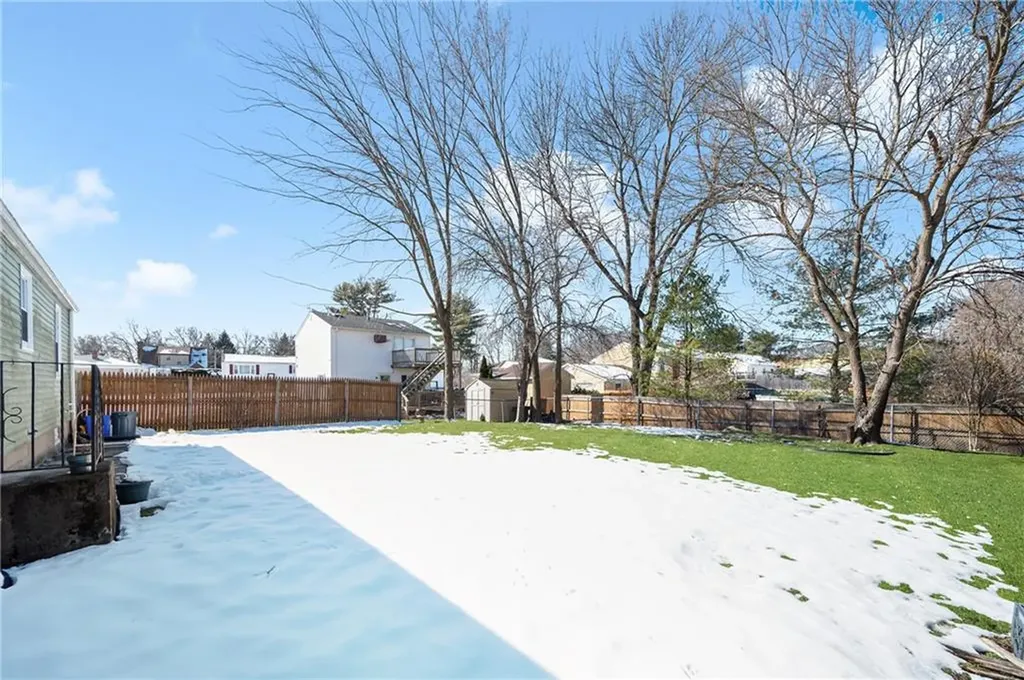 18 City View Parkway Johnston RI 02919