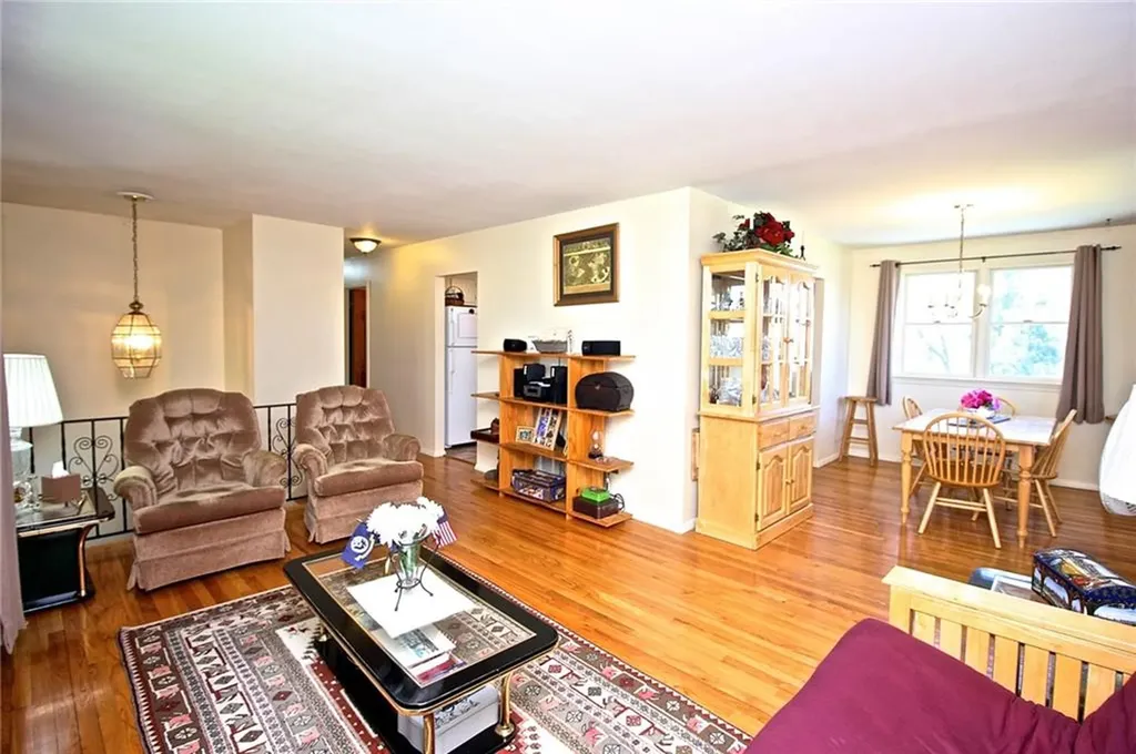 5 Osage Drive Middletown RI 02842