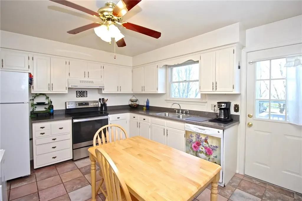 5 Osage Drive Middletown RI 02842