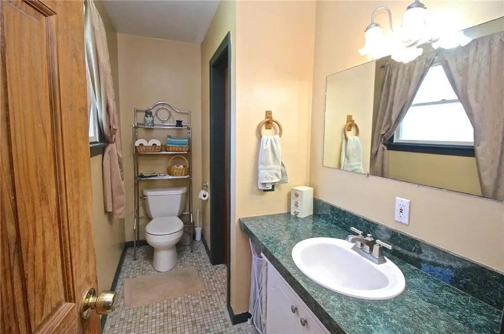 5 Osage Drive Middletown RI 02842