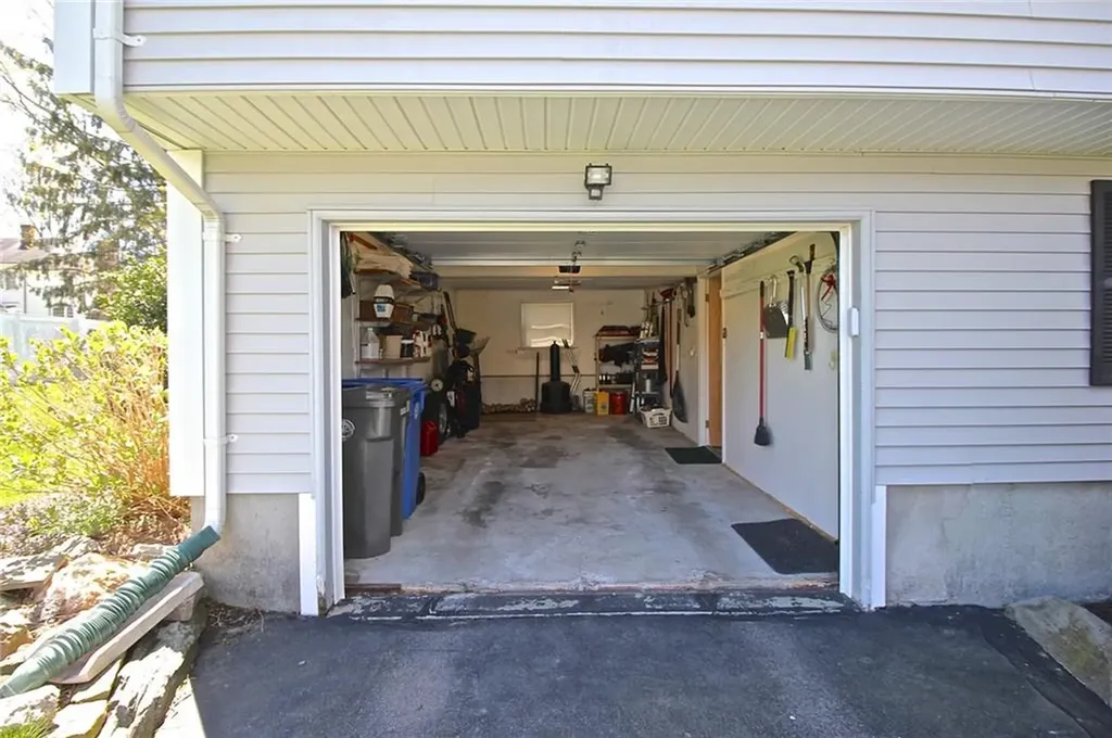 5 Osage Drive Middletown RI 02842