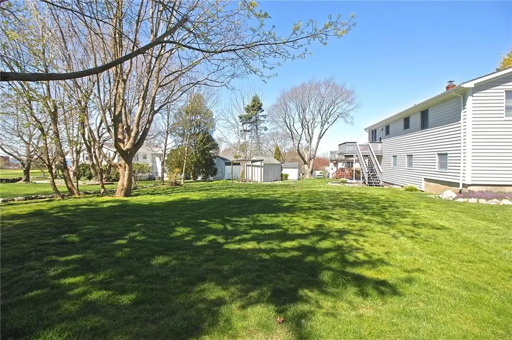5 Osage Drive Middletown RI 02842
