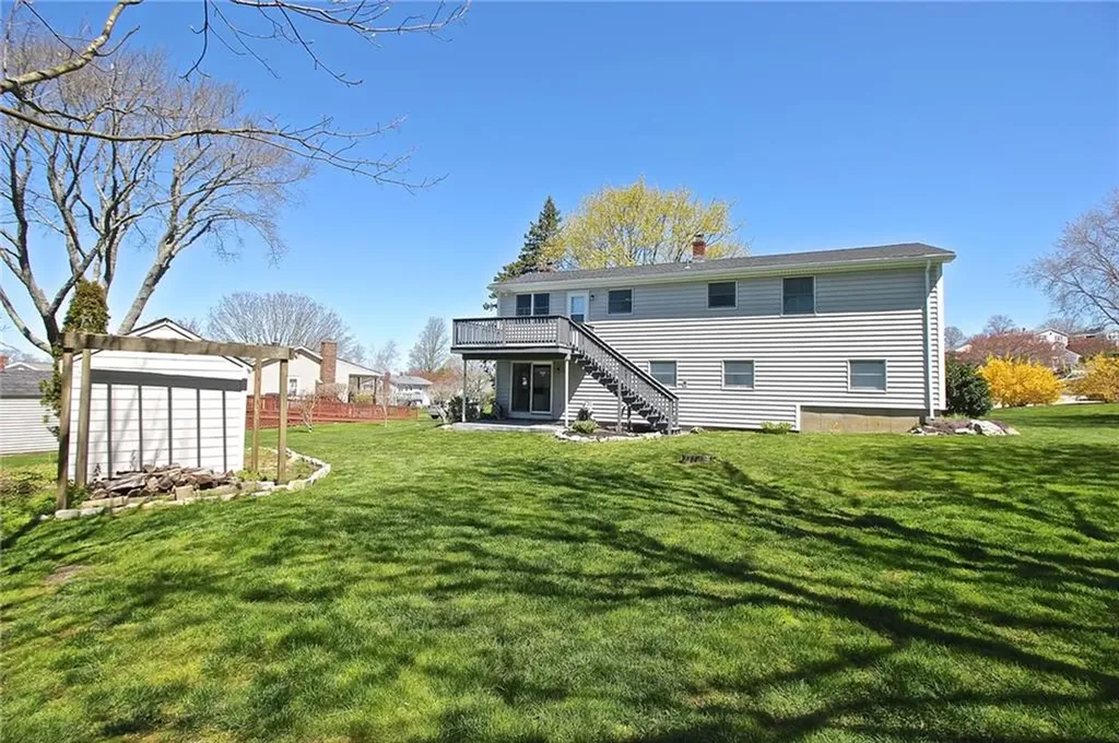 5 Osage Drive Middletown RI 02842