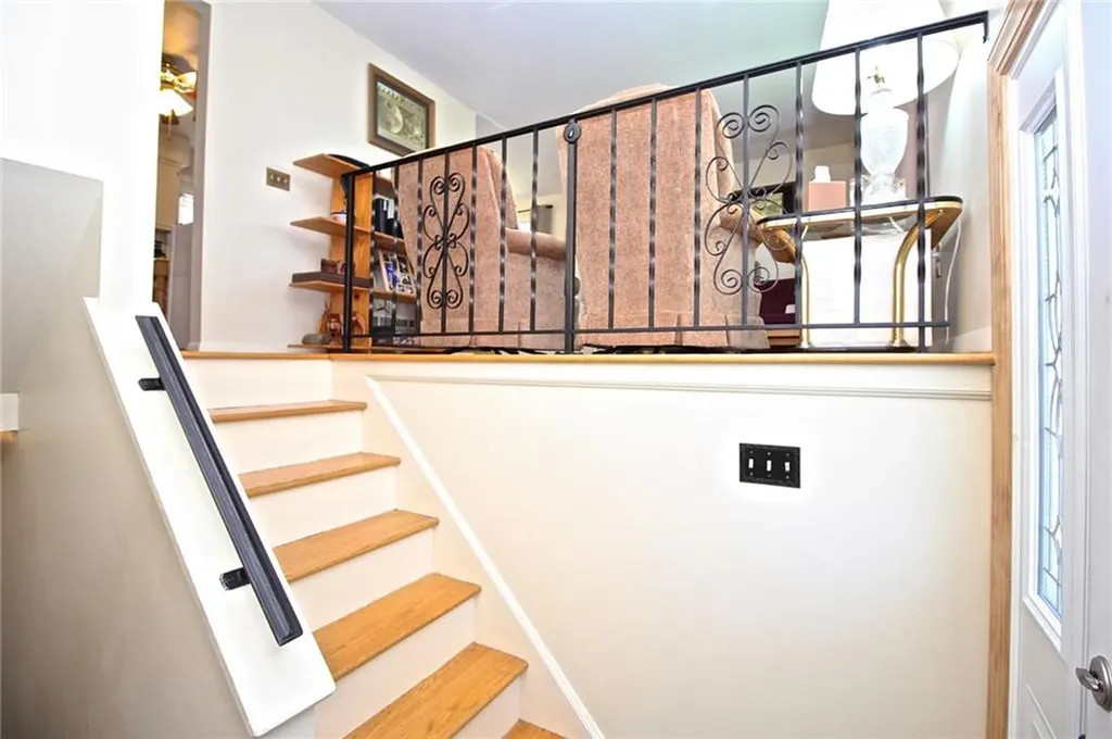 5 Osage Drive Middletown RI 02842