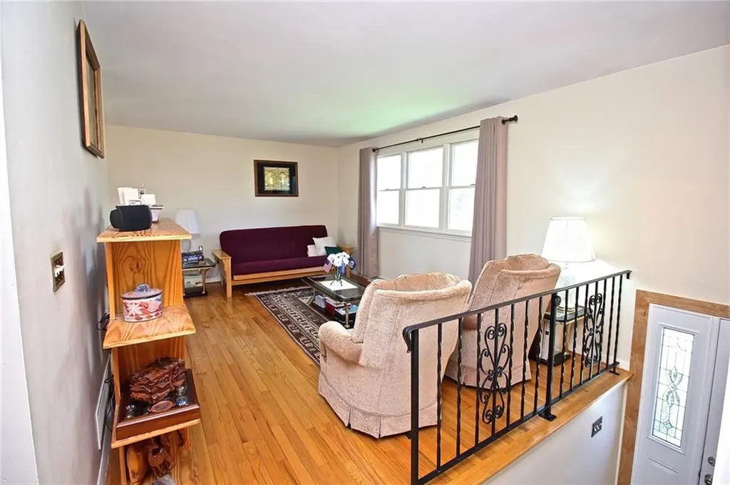 5 Osage Drive Middletown RI 02842