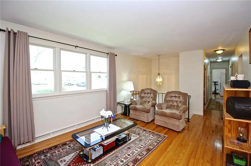 5 Osage Drive Middletown RI 02842