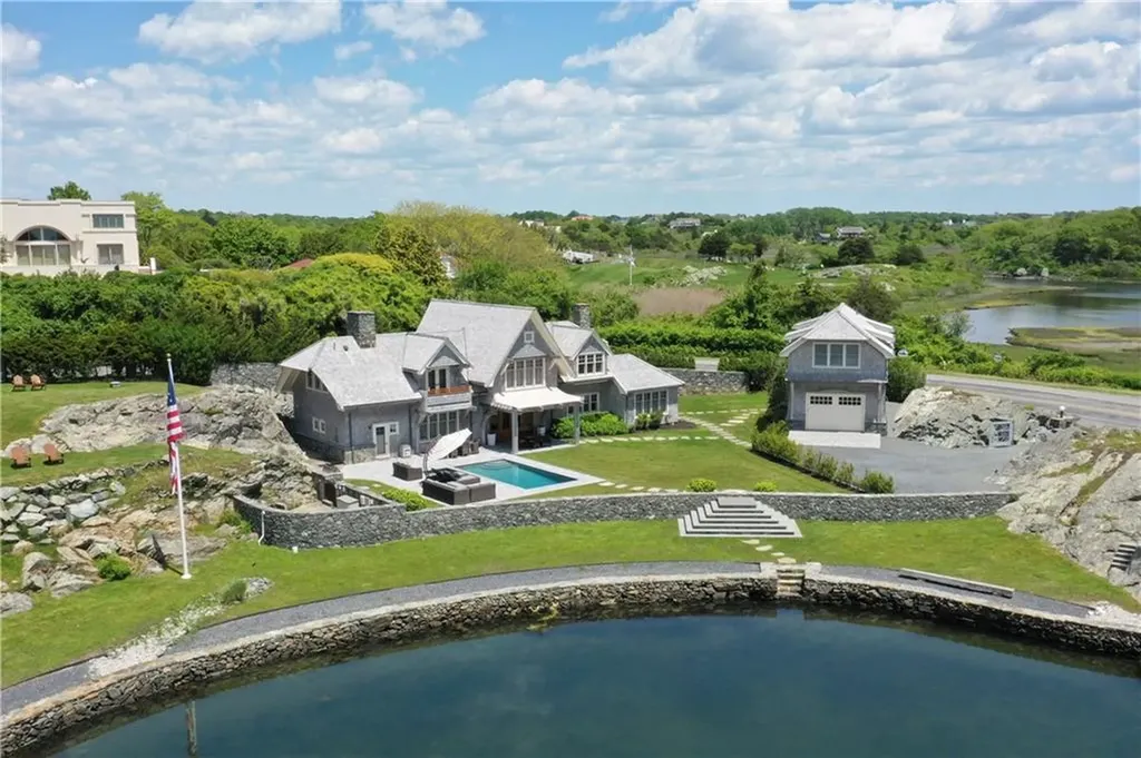 294 Ocean Avenue Newport RI 02840