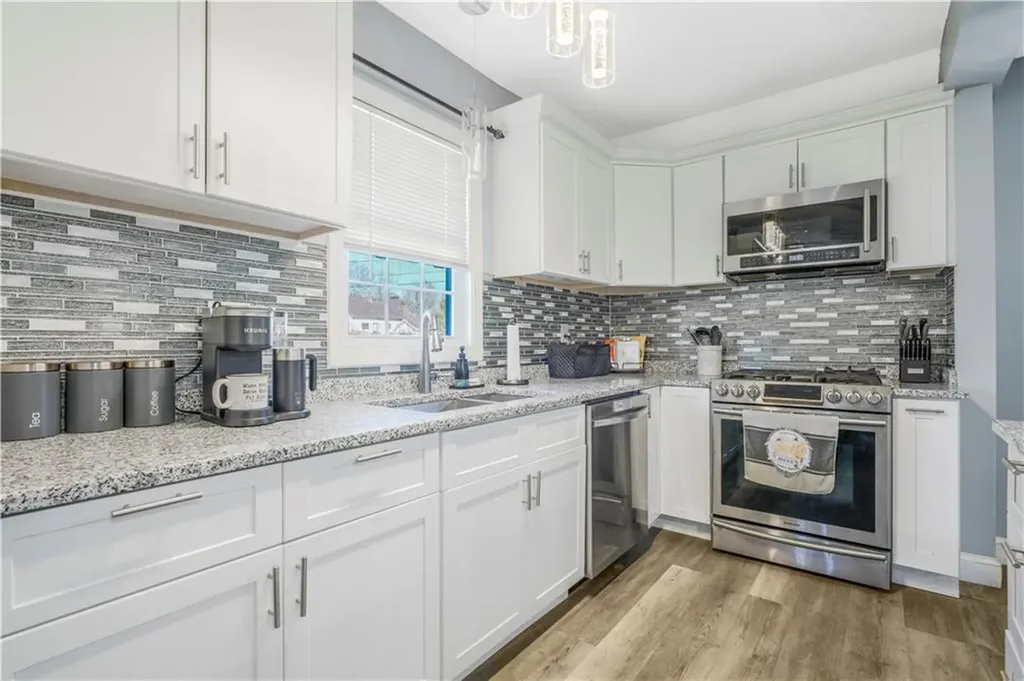 27 Velvet Avenue Westport MA 02790