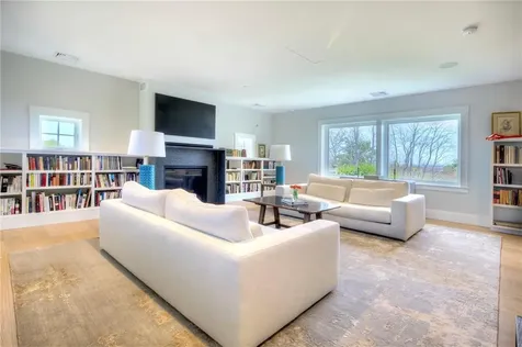 444 Purgatory Lane Middletown RI 02842