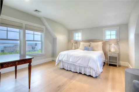 444 Purgatory Lane Middletown RI 02842