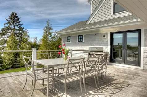 444 Purgatory Lane Middletown RI 02842