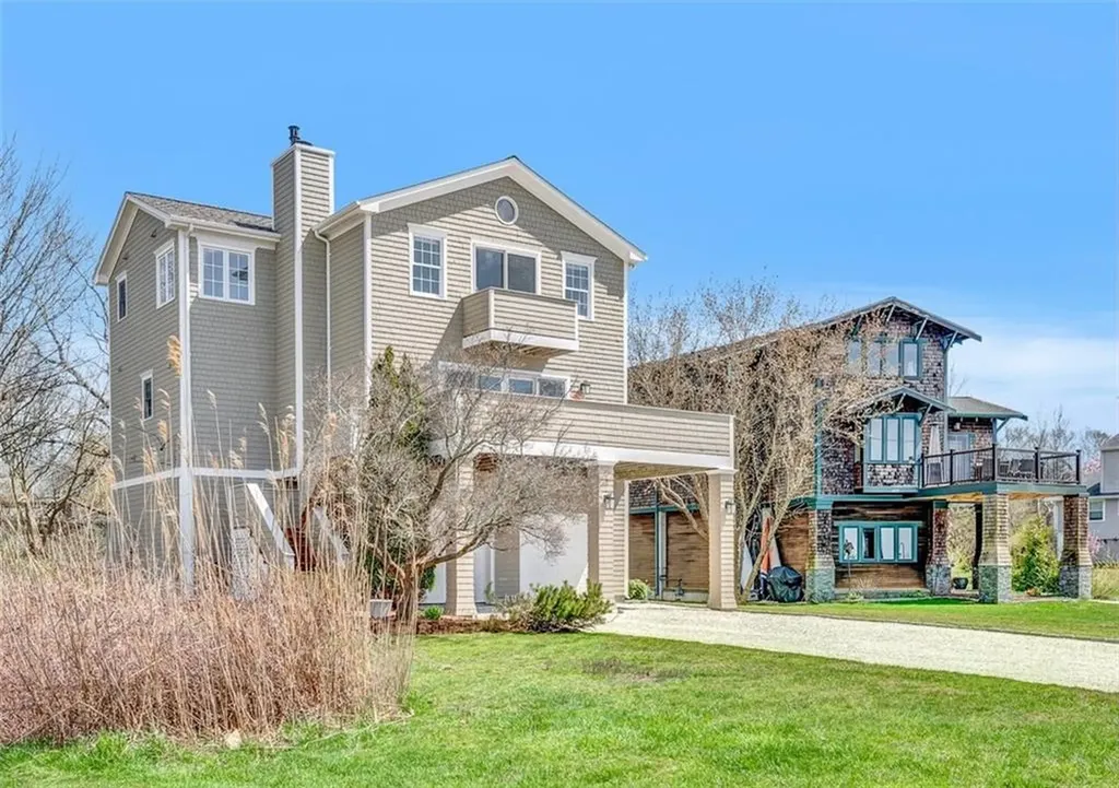 11 Willow Way Barrington RI 02806