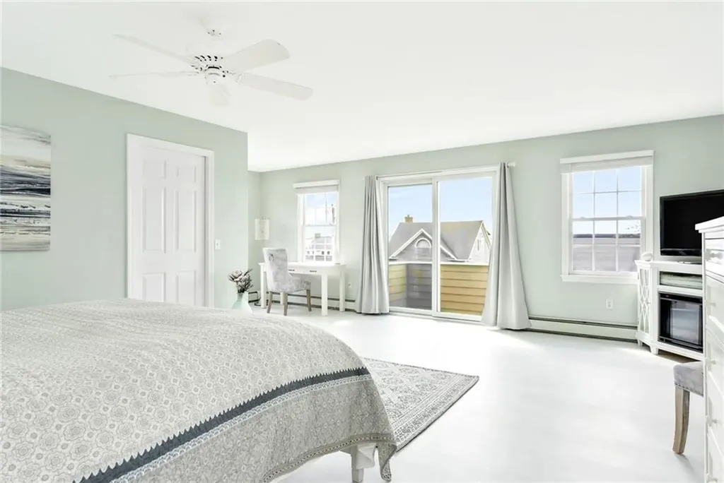 11 Willow Way Barrington RI 02806