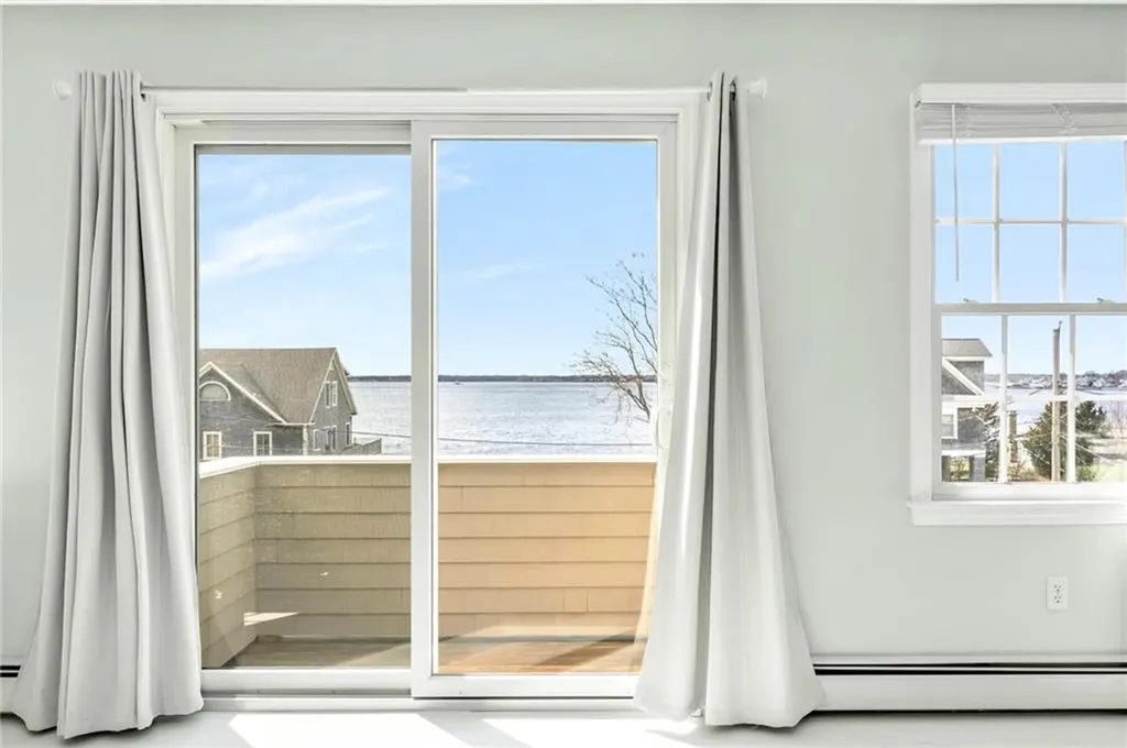 11 Willow Way Barrington RI 02806