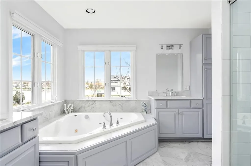 11 Willow Way Barrington RI 02806