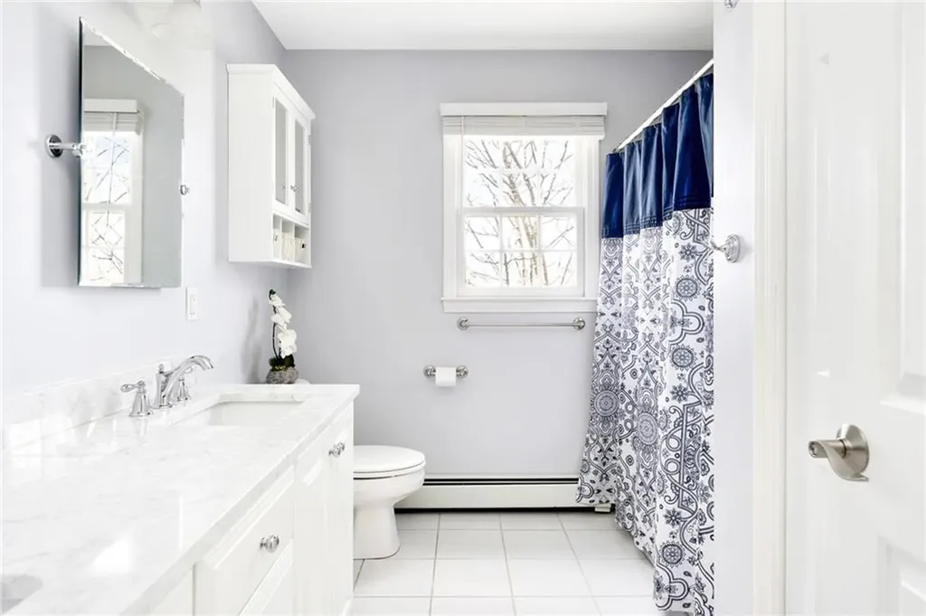11 Willow Way Barrington RI 02806