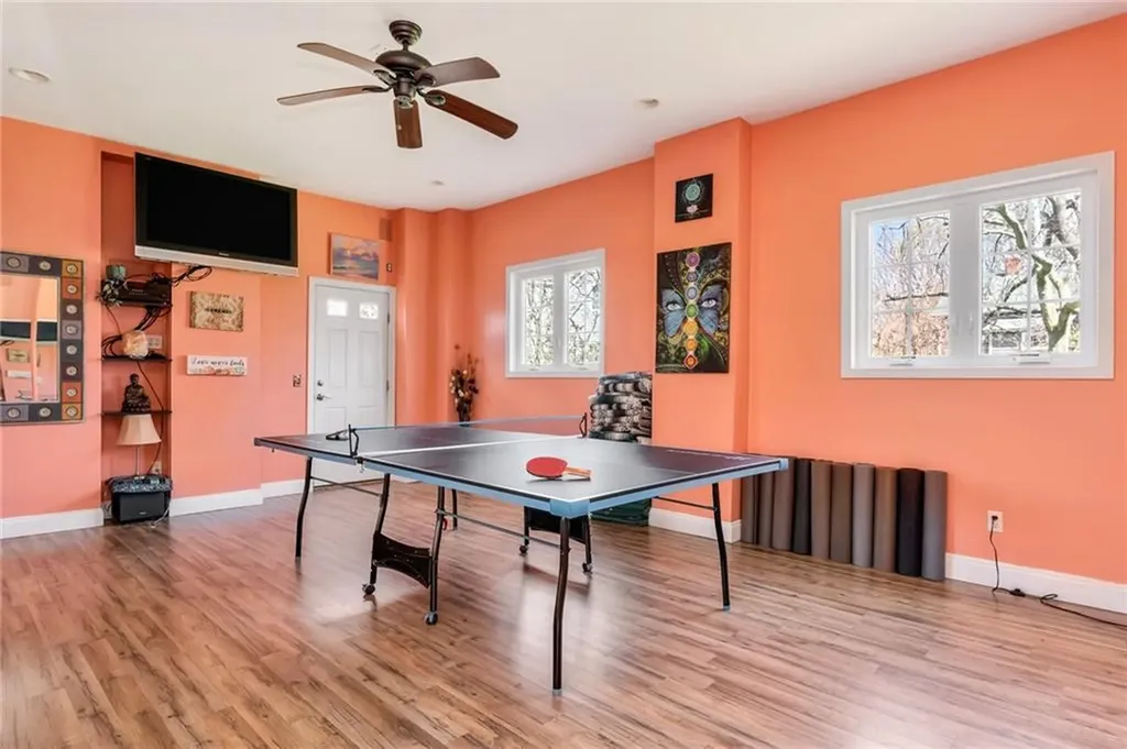 11 Willow Way Barrington RI 02806