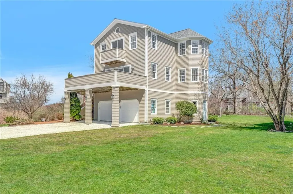 11 Willow Way Barrington RI 02806