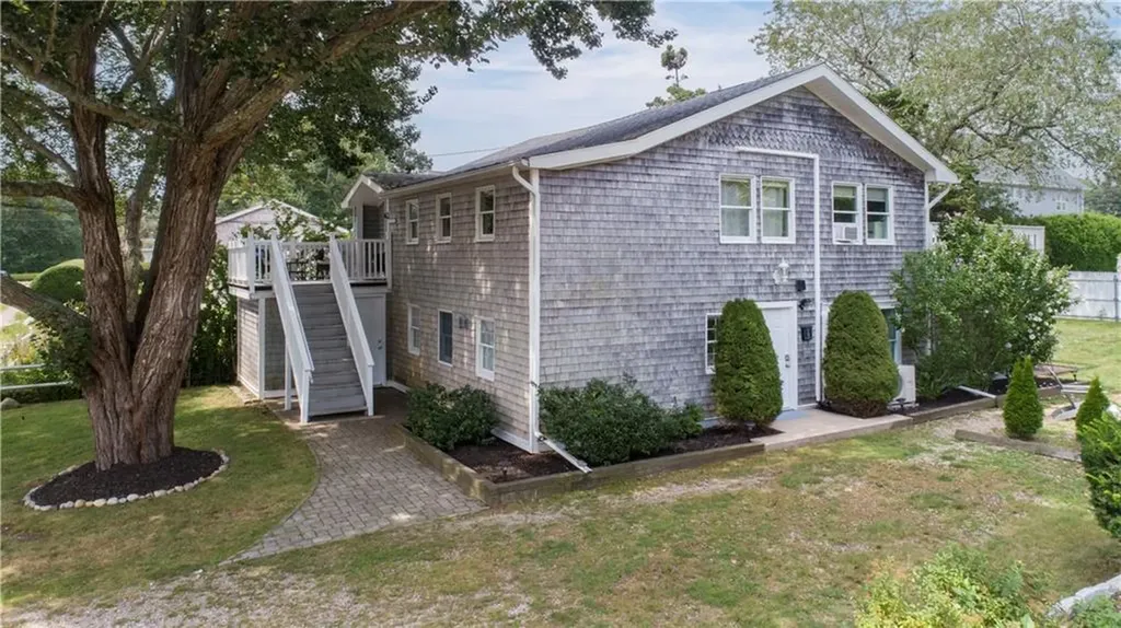 6 Richmond Drive Westerly RI 02891