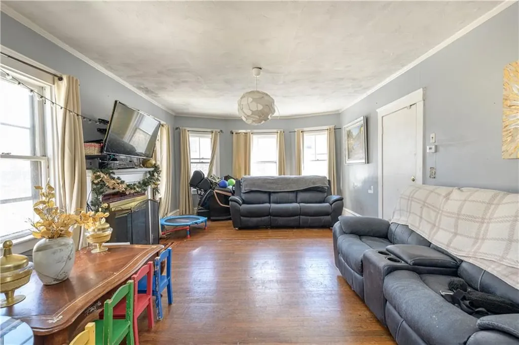 185 Princeton Avenue Providence RI 02907