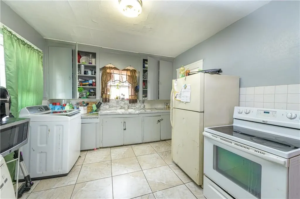 185 Princeton Avenue Providence RI 02907