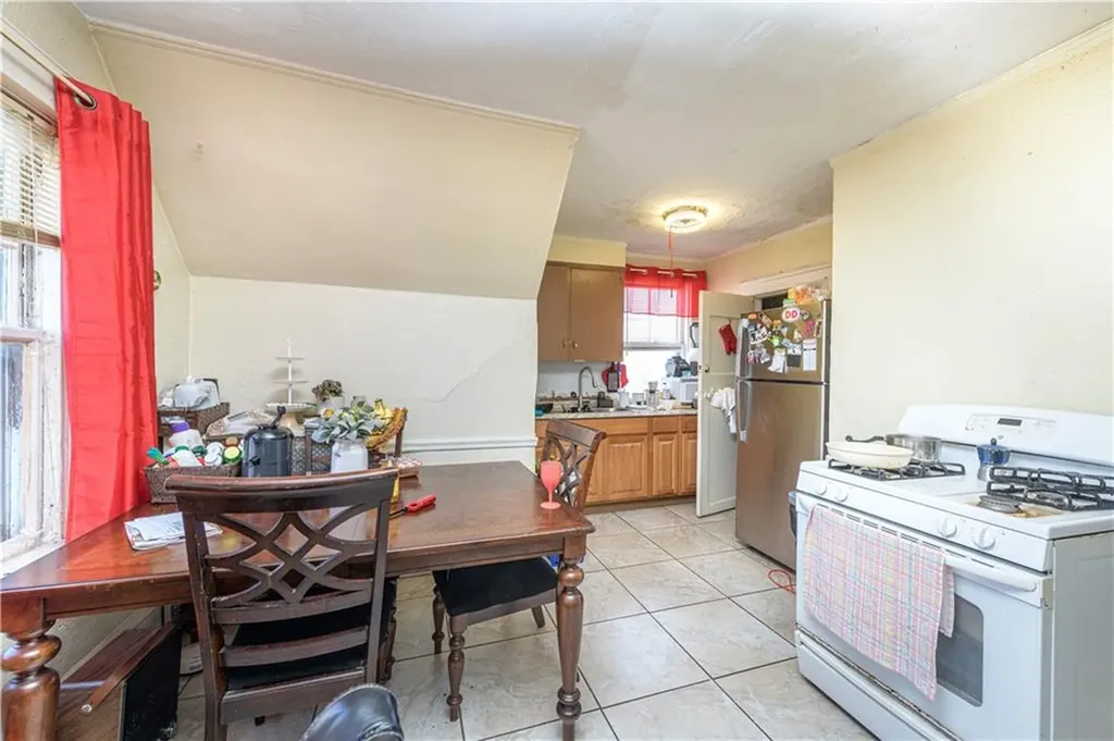 185 Princeton Avenue Providence RI 02907
