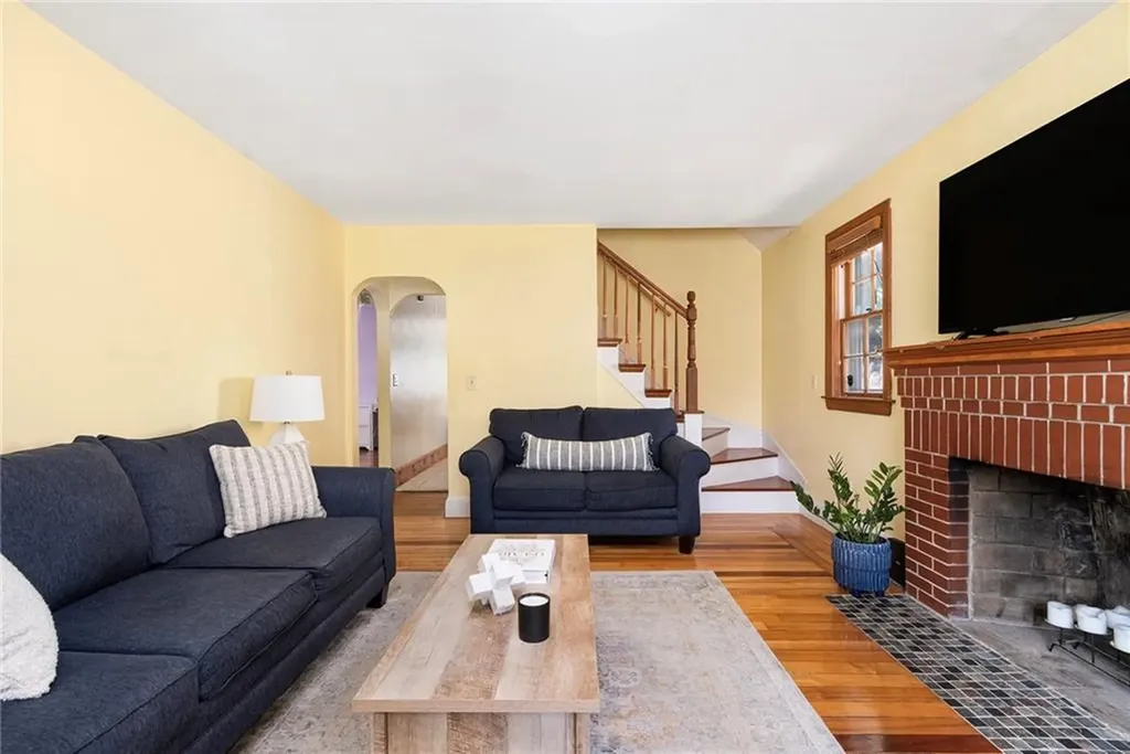 165 Isabella Avenue Providence RI 02908
