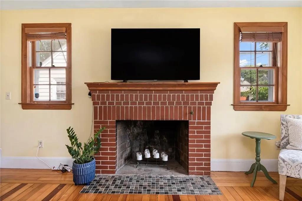 165 Isabella Avenue Providence RI 02908