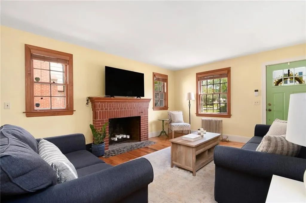 165 Isabella Avenue Providence RI 02908