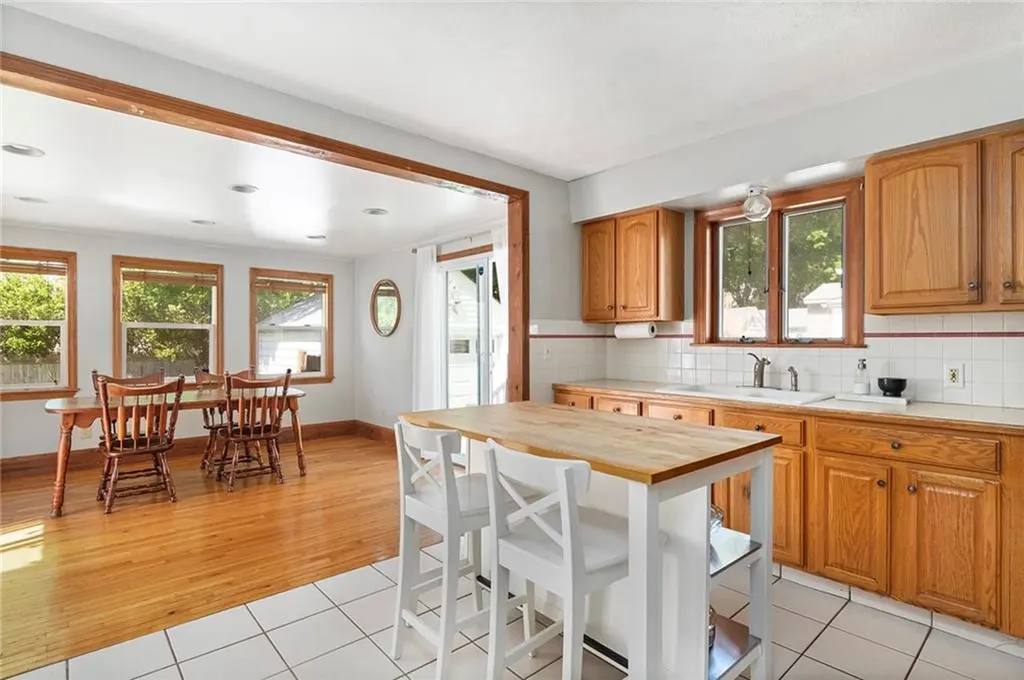 165 Isabella Avenue Providence RI 02908
