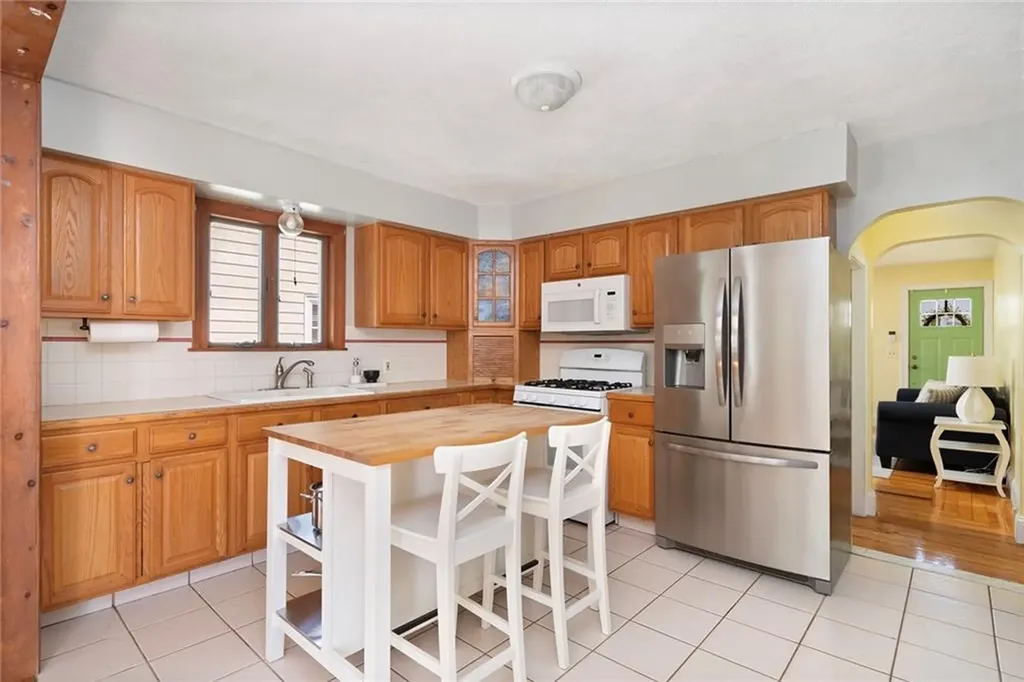 165 Isabella Avenue Providence RI 02908