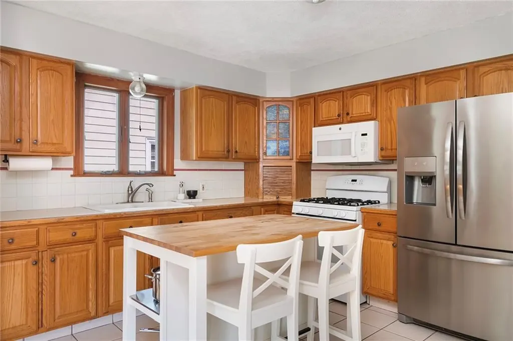 165 Isabella Avenue Providence RI 02908