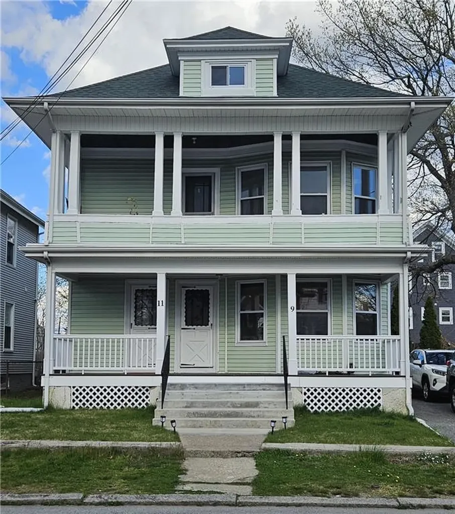 9 11 Ash Street Pawtucket RI 02860