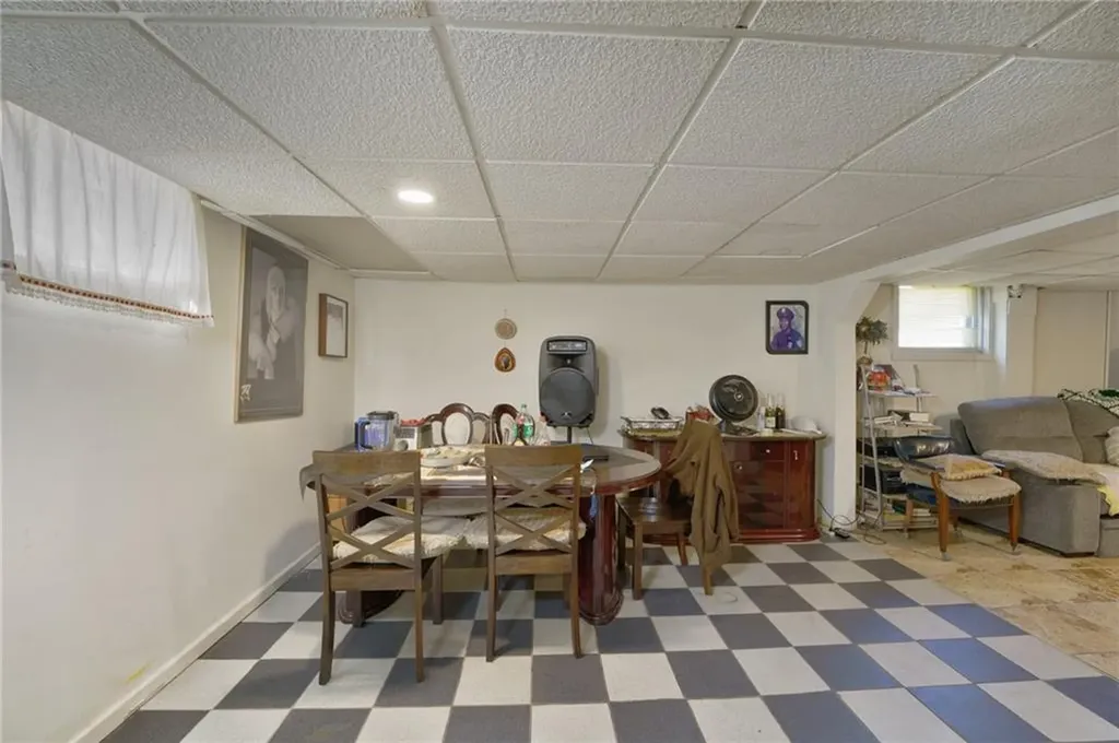 22 Dover Street Pawtucket RI 02860