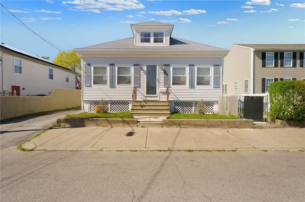 22 Dover Street Pawtucket RI 02860