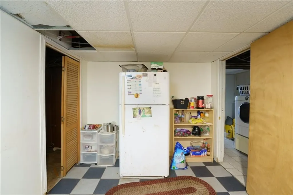 22 Dover Street Pawtucket RI 02860