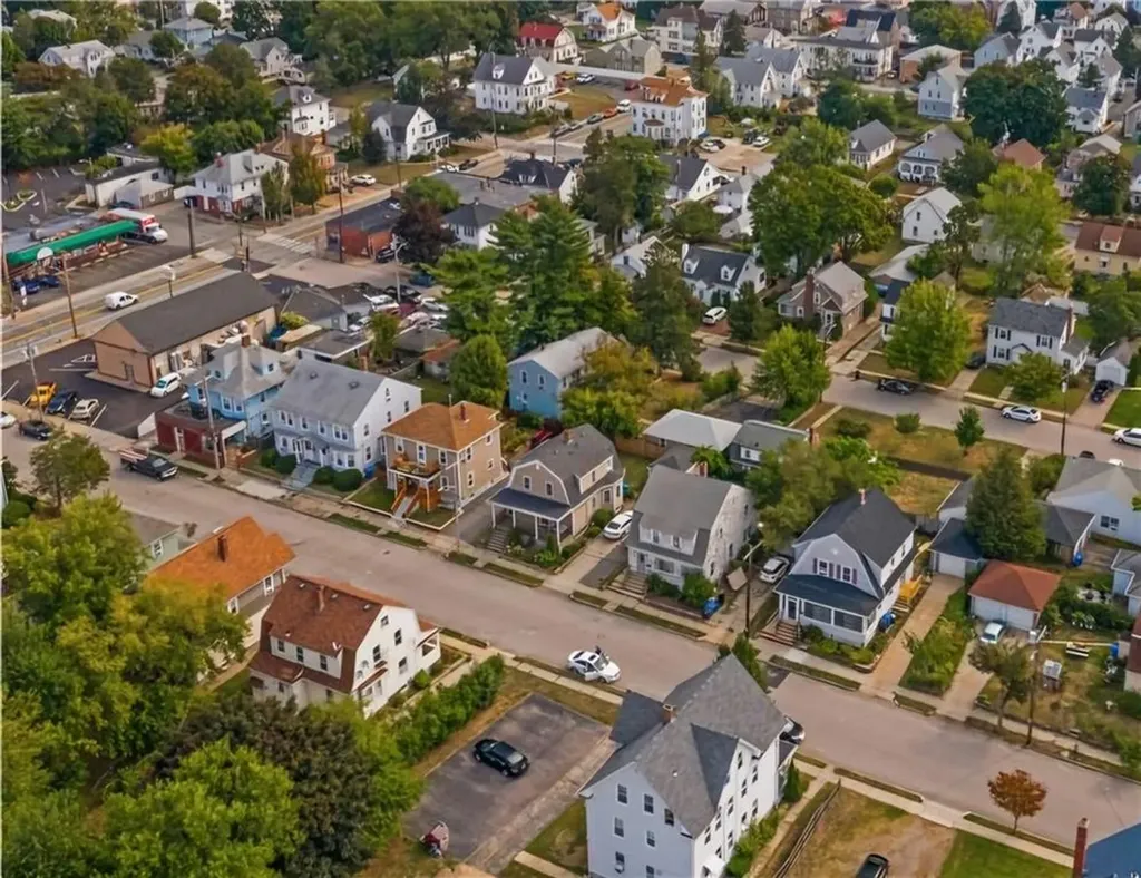 26 Richard Street Cranston RI 02910