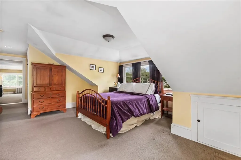 17 Sharon Street Providence RI 02908