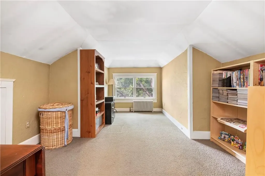 17 Sharon Street Providence RI 02908