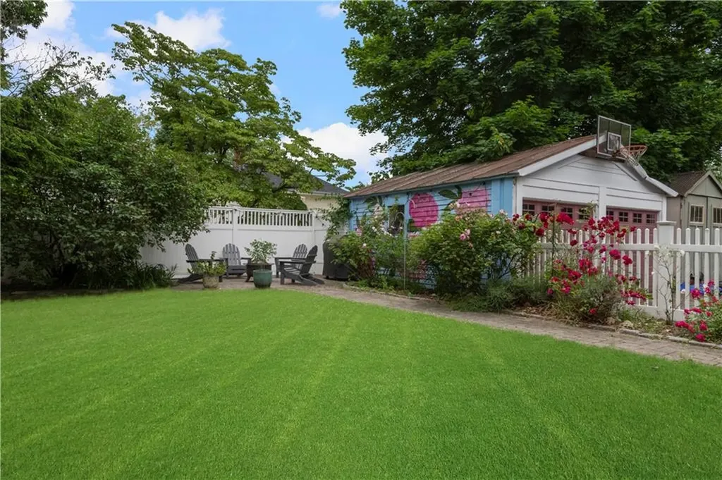 17 Sharon Street Providence RI 02908