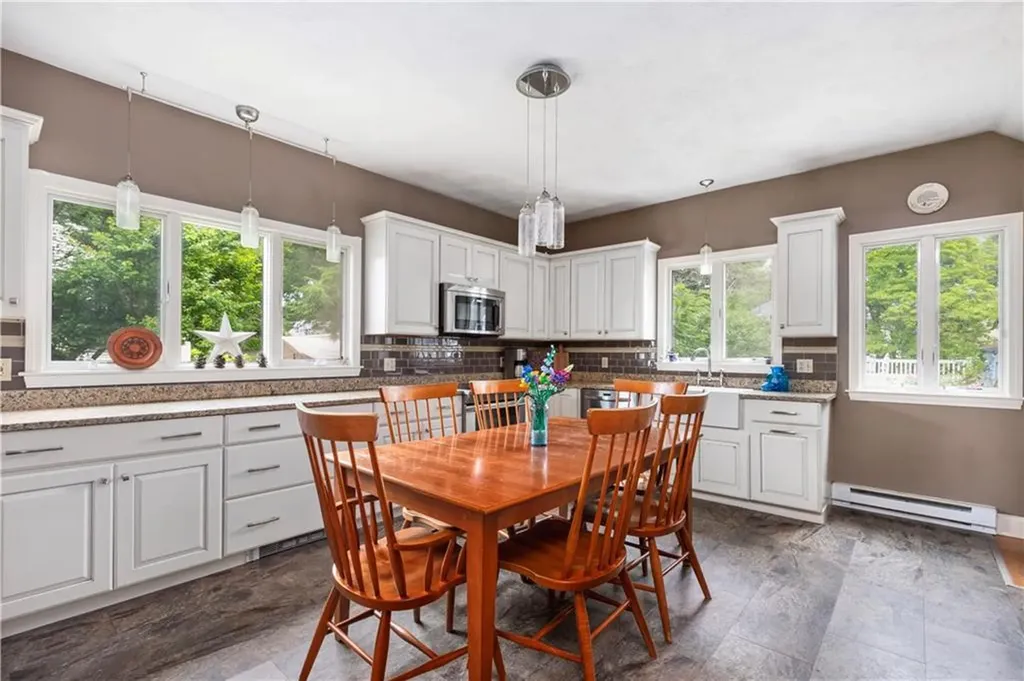 17 Sharon Street Providence RI 02908