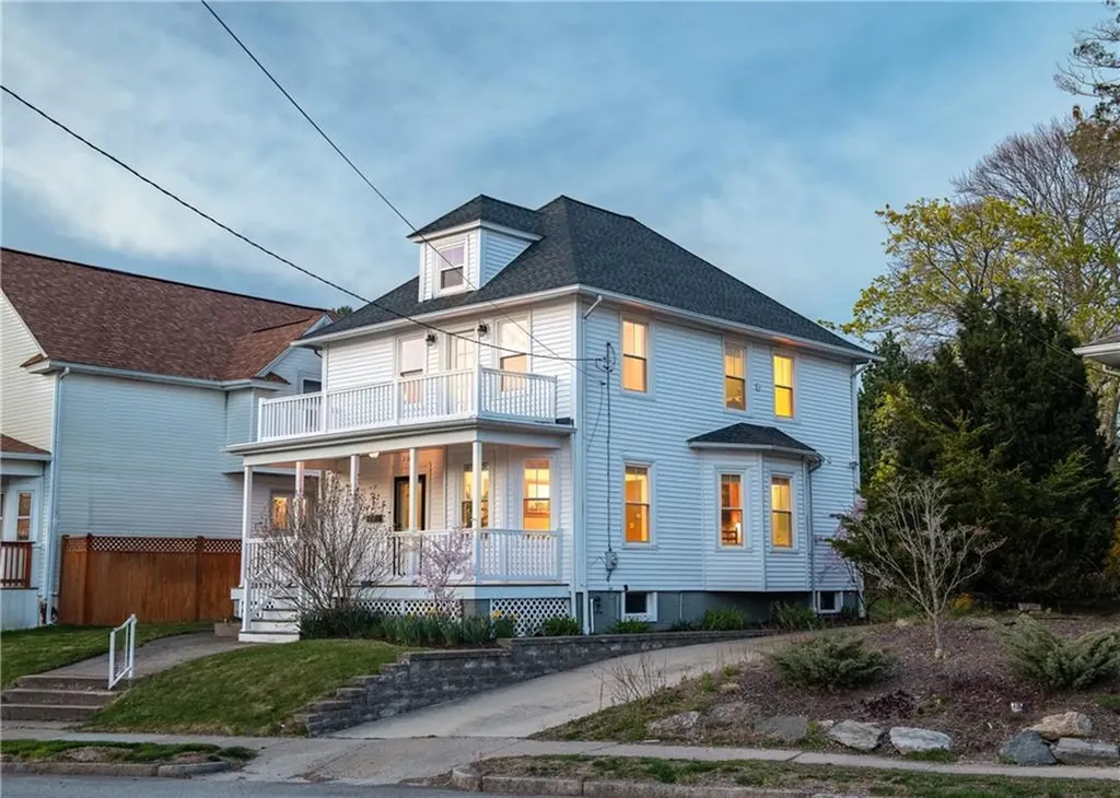 2038 Broad Street Cranston RI 02905
