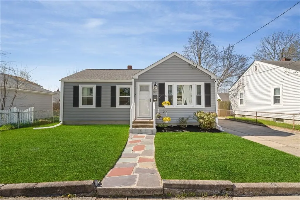 51 Benedict Street Pawtucket RI 02861